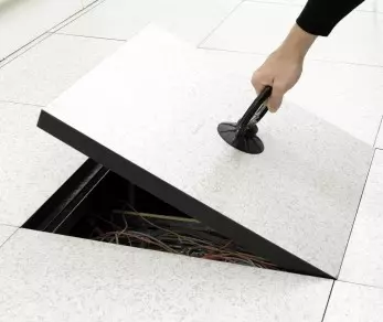Raised floor system with computer lift installation.
